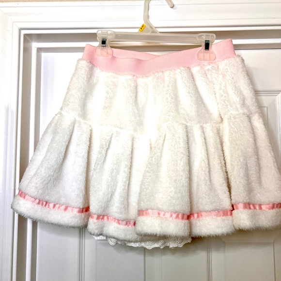 Lolitimes Dresses & Skirts - Faux Fur Lolita Coquette Style White & Pink Skirt w/ Built-In Shorts Rare